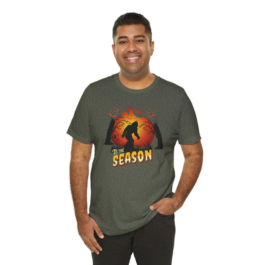 Tis The Season Halloween Graphic T-Shirt - Goateez Style